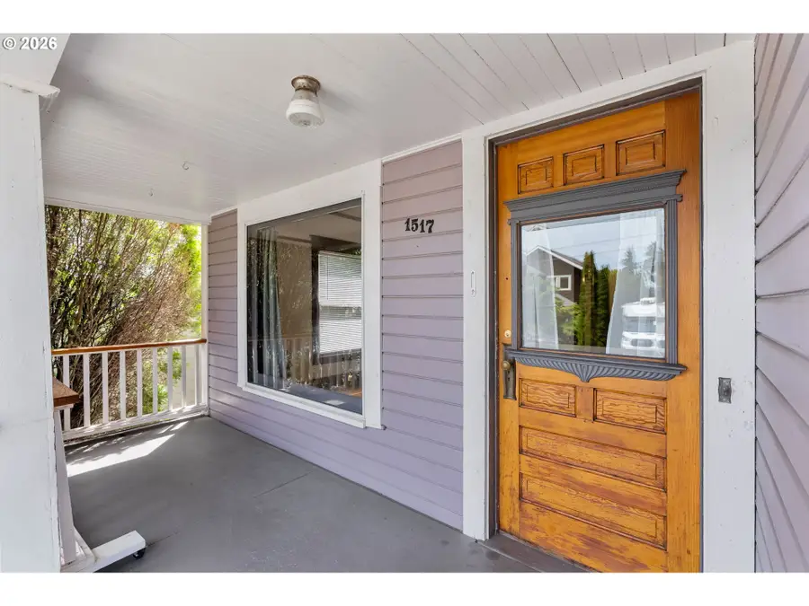 1517 Columbia, Hood River, OR 97031 - #3