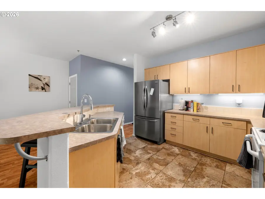 1518 SE Oak St, Hillsboro, OR 97123 - Image #2