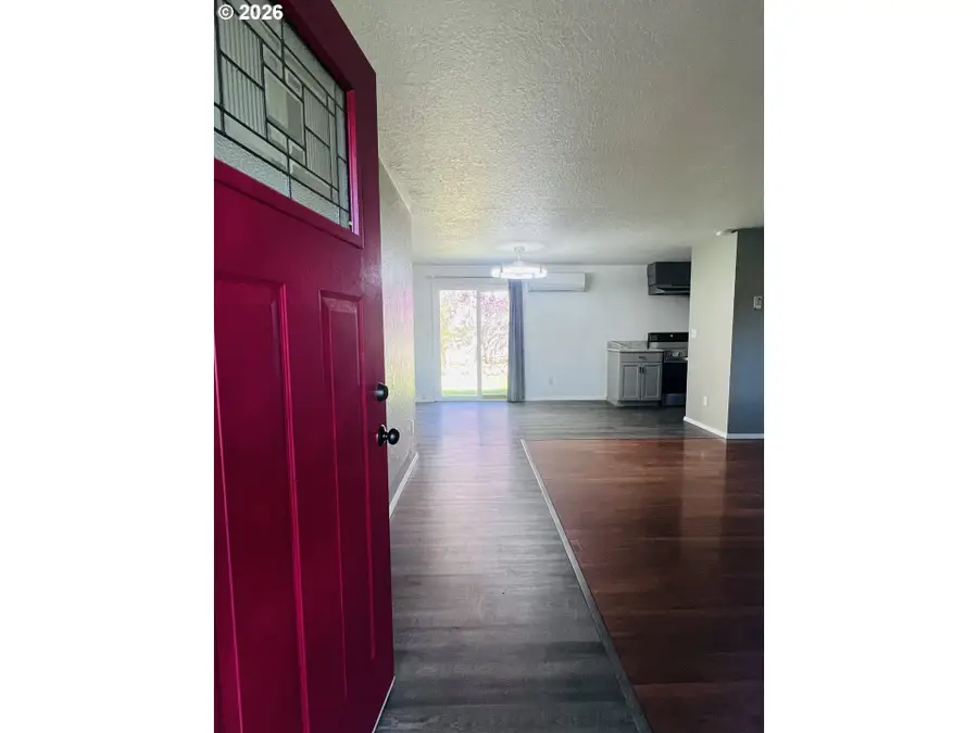 631 Terrace Ln, Sutherlin, OR 97479 - #2