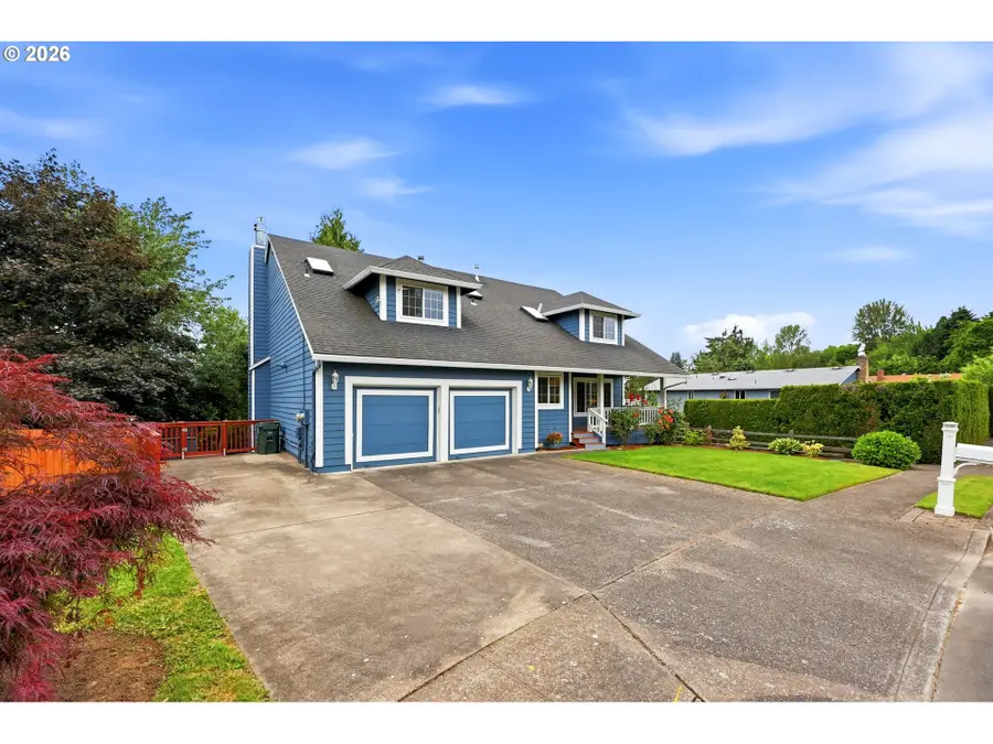 611 SE Lovrien Pl, Gresham, OR 97080 - #3