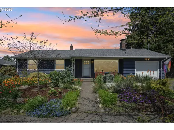 12335 SE Salmon St, Portland, OR 97233