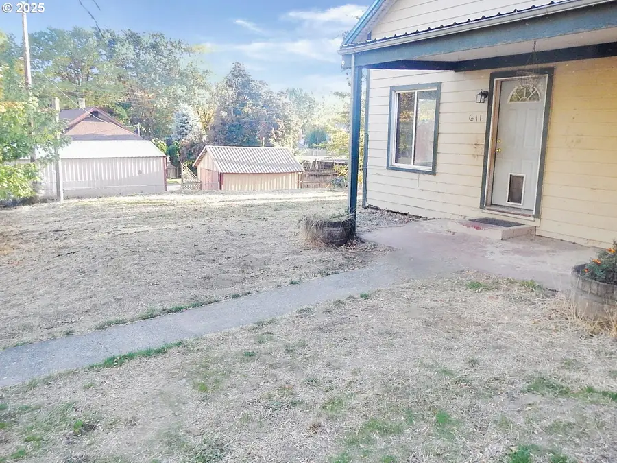 611 N Front, Dayton, WA 99328 - Image #2