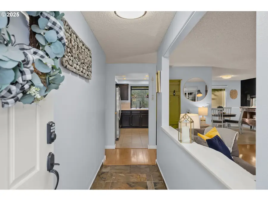 11800 NW 9th Ave, Vancouver, WA 98685 - Image #3