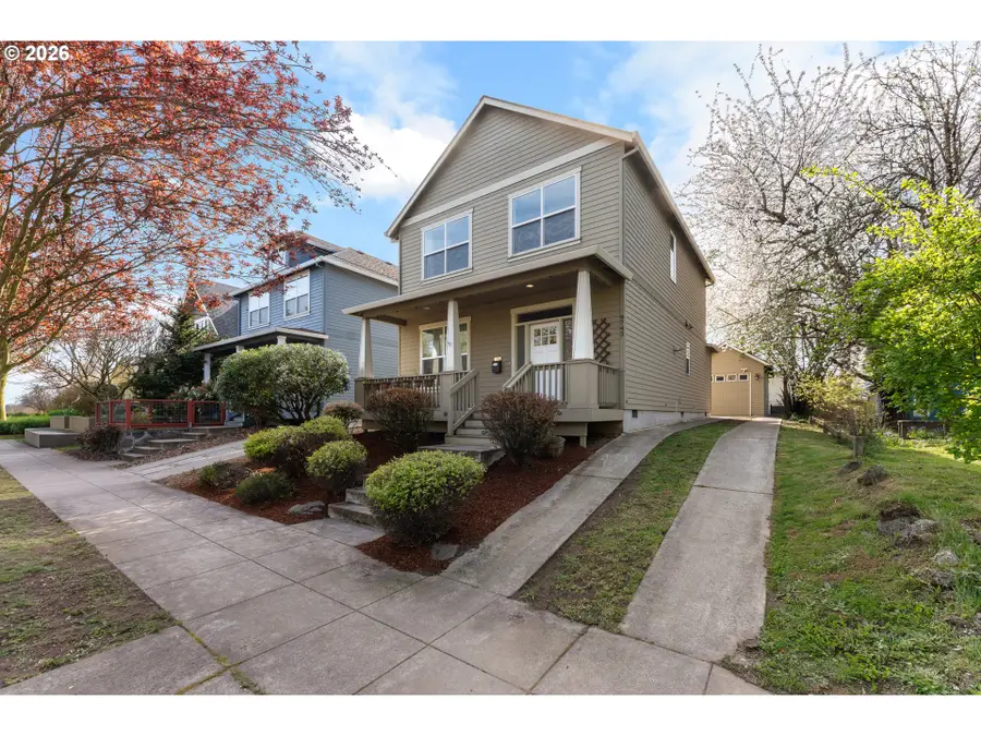 9743 N Portsmouth Ave, Portland, OR 97203 - #2