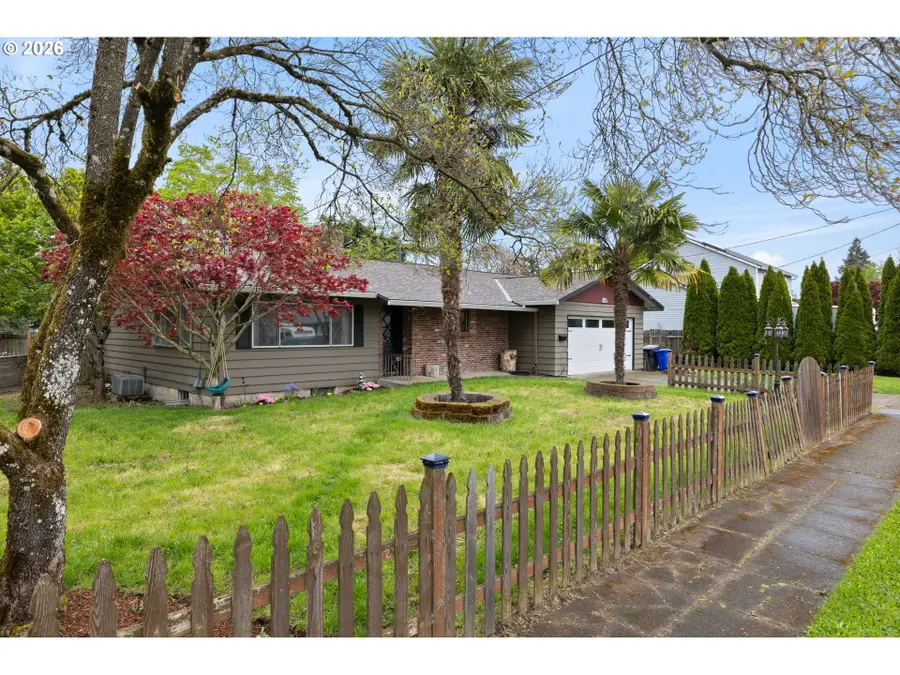 470 W Dartmouth St, Gladstone, OR 97027 - #3