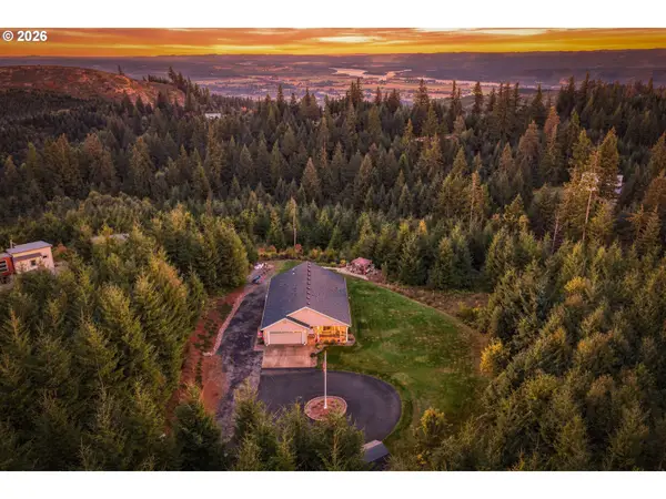 780 Five Peaks Dr, Kalama, WA 98625