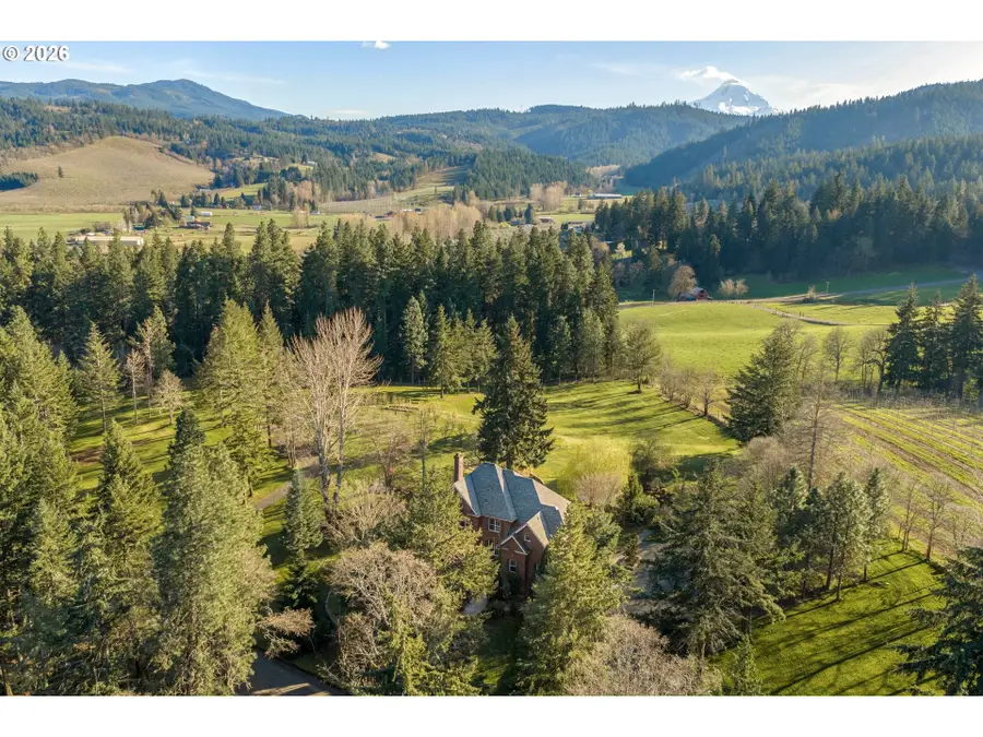 4050 Sylvester Dr, Hood River, OR 97031 - #2