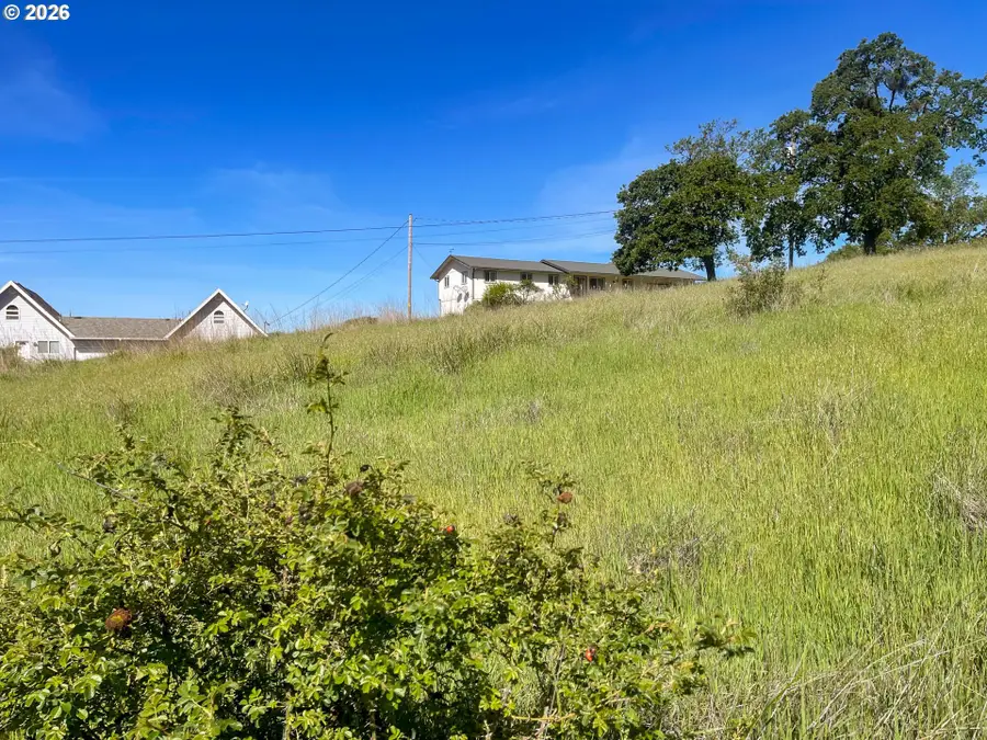 0 NE Barager Ave, Roseburg, OR 97470 - #3