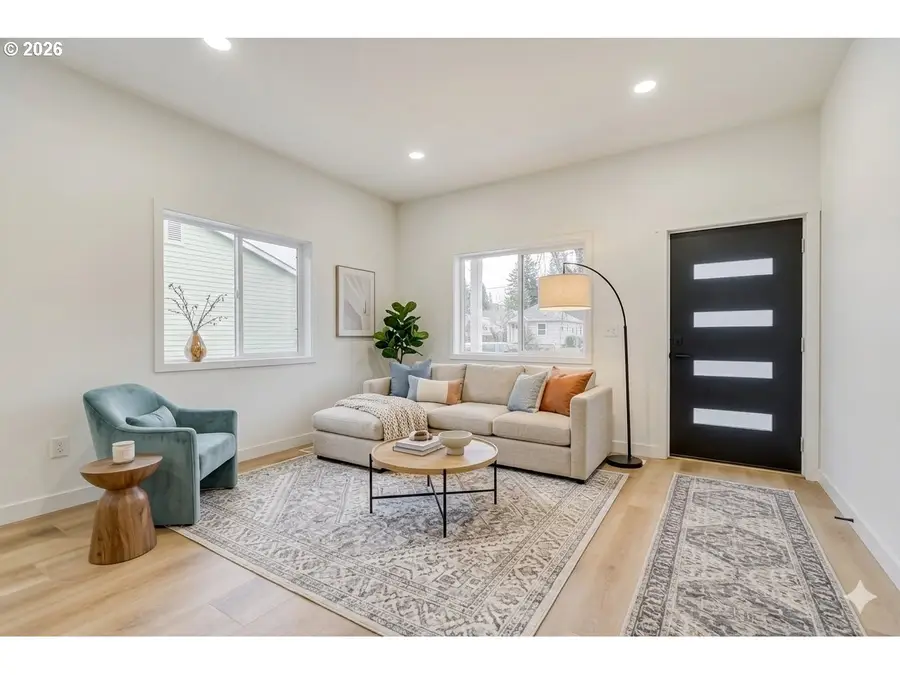 6300 N Amherst St, Portland, OR 97203 - #2