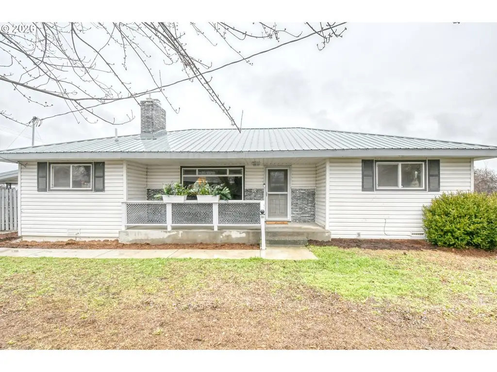 1390 W Orchard Ave, Hermiston, OR 97838 - #1
