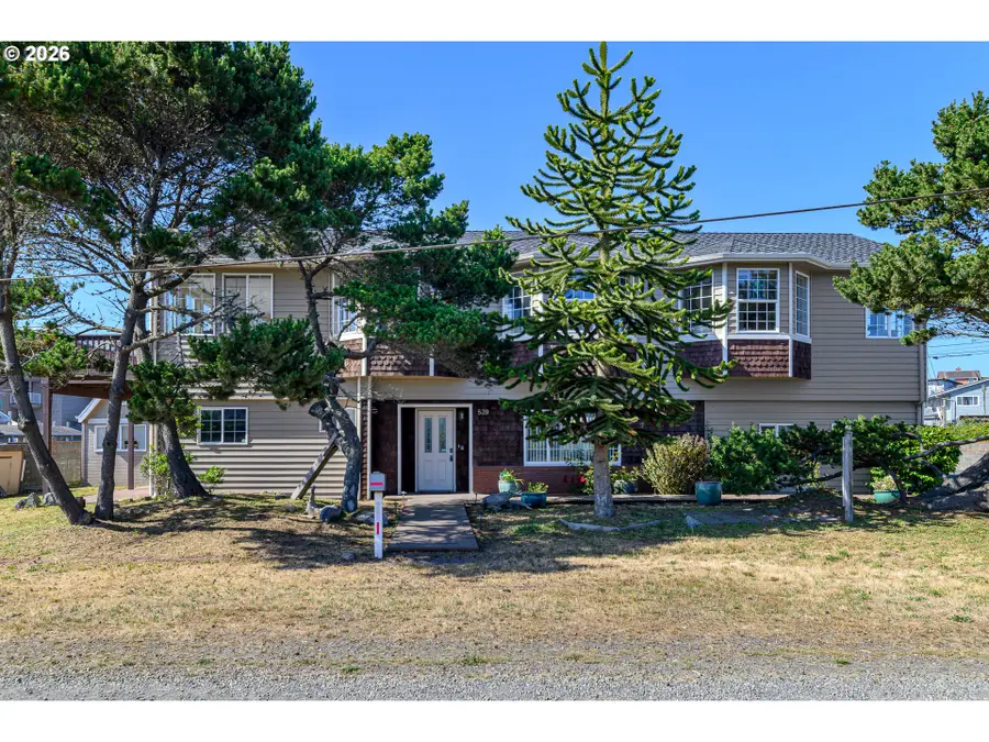 539 SW Park St, Newport, OR 97365 - #2