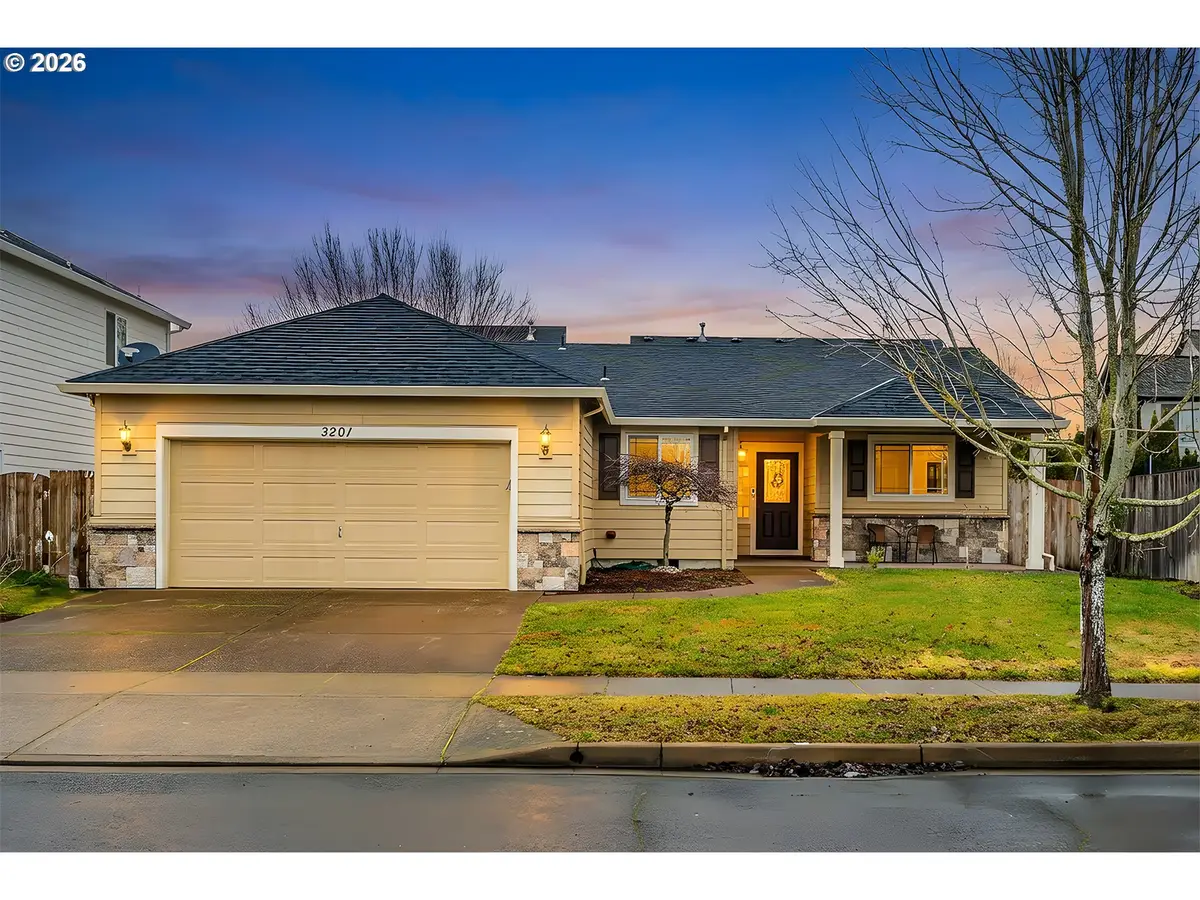 3201 Oxford St, Woodburn, OR 97071 - Image #1