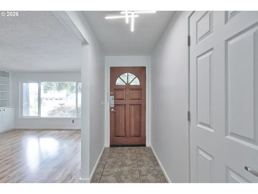 2451 SE Alder St, Hillsboro, OR 97123 - #3