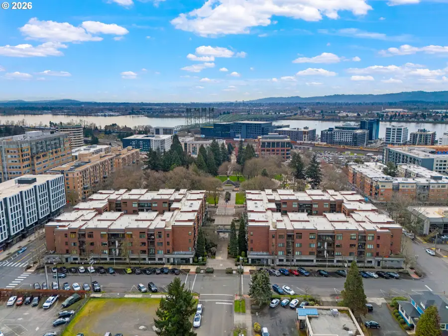 300 W 8th St #305, Vancouver, WA 98660 - #2