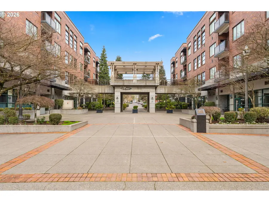 300 W 8th St #305, Vancouver, WA 98660 - #3