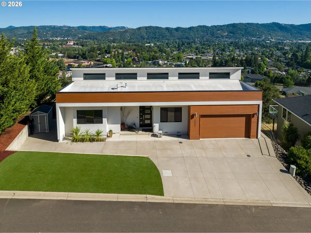 1931 Warewood Terrace Ct, Roseburg, OR 97471 - #1
