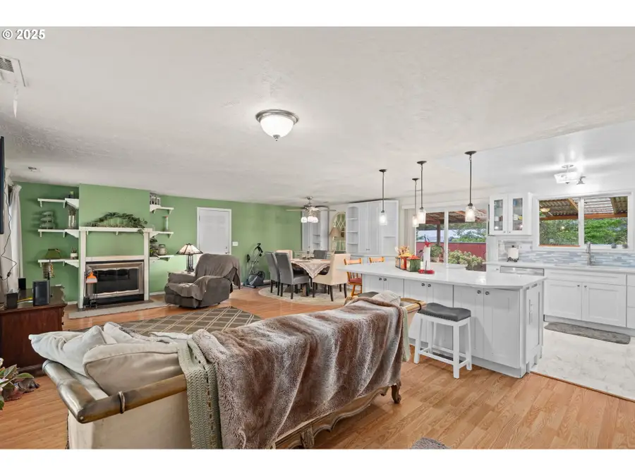 720 NE 124th Ave, Vancouver, WA 98684 - Image #2