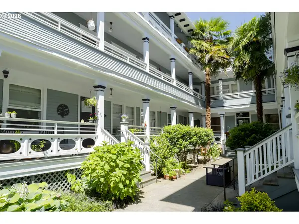 2127 NW Irving St #105, Portland, OR 97210