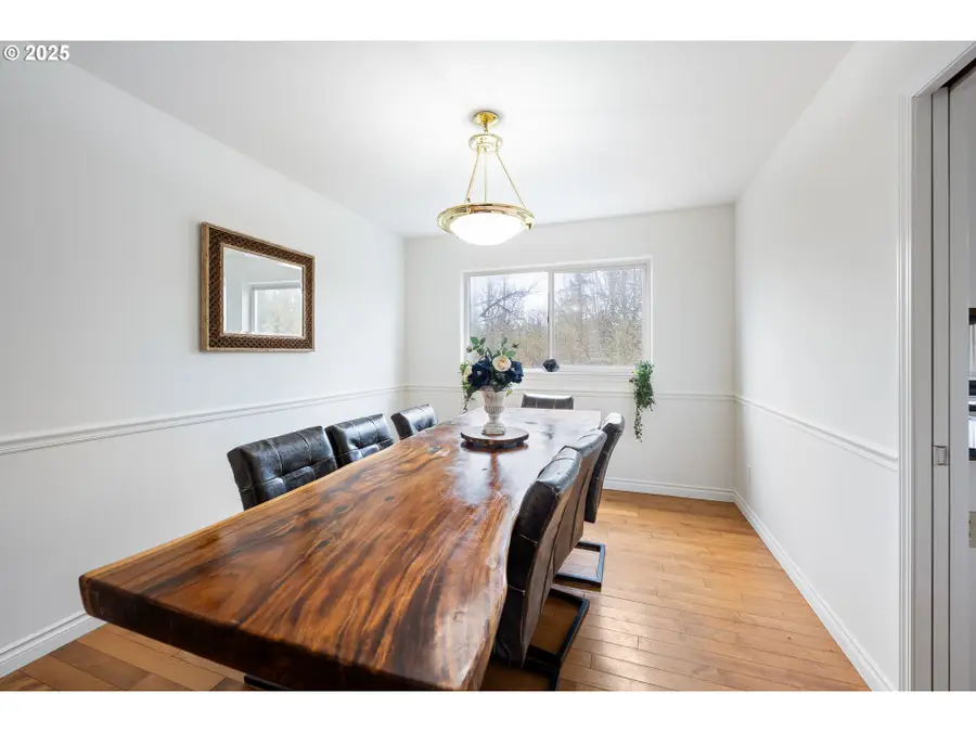 16033 NW Ridgetop Ln, Beaverton, OR 97006 - Image #3