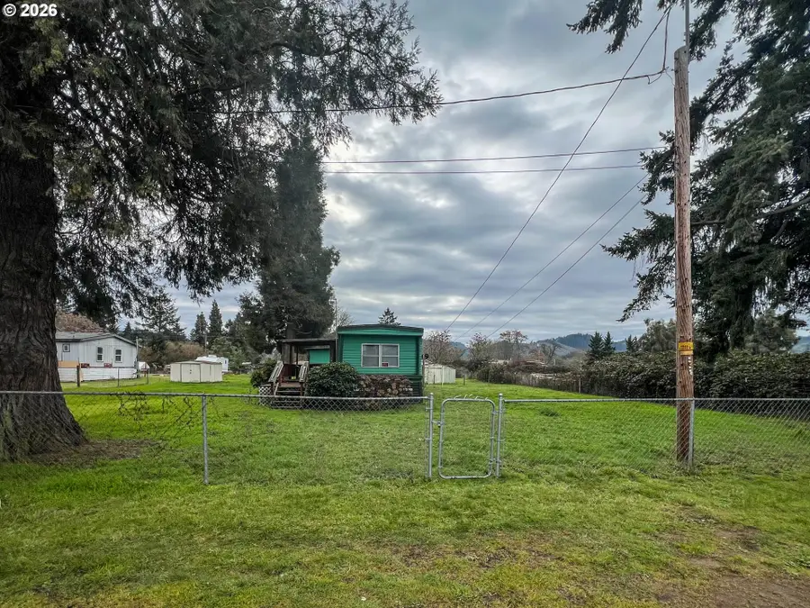 340 Fifth St, Dillard, OR 97432 - #2