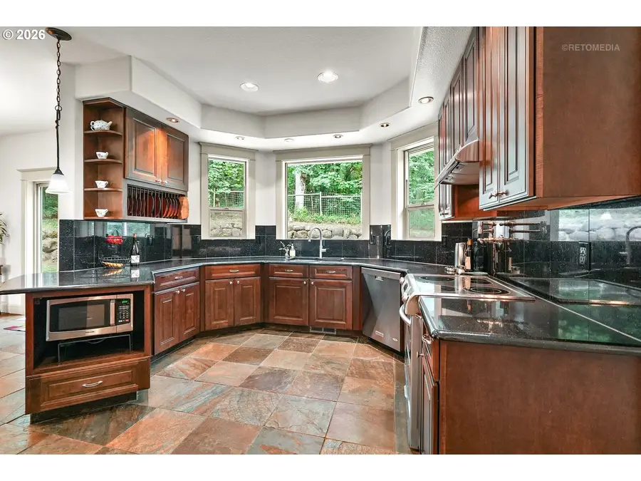 21980 SE Upper Matthews Creek Ln, Amity, OR 97101 - #3