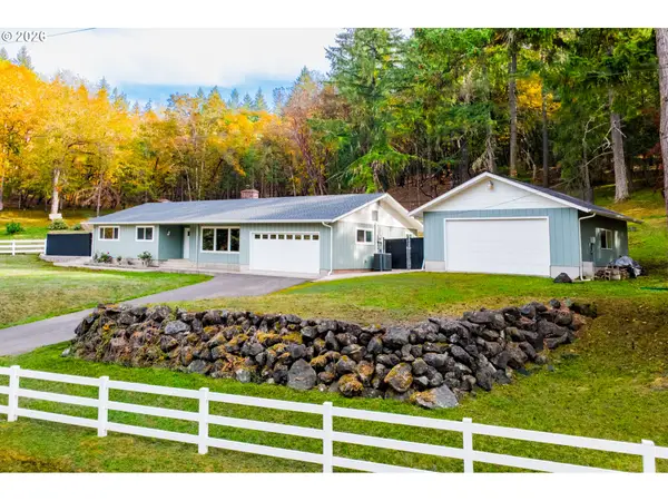 1646 San Souci Dr, Roseburg, OR 97471
