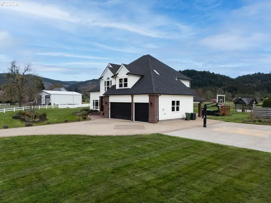 78250 Meadow Park Dr, Cottage Grove, OR 97424 - #3