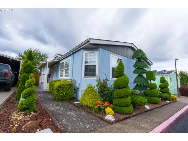 1949 SE Palmquist Rd #66, Gresham, OR 97080