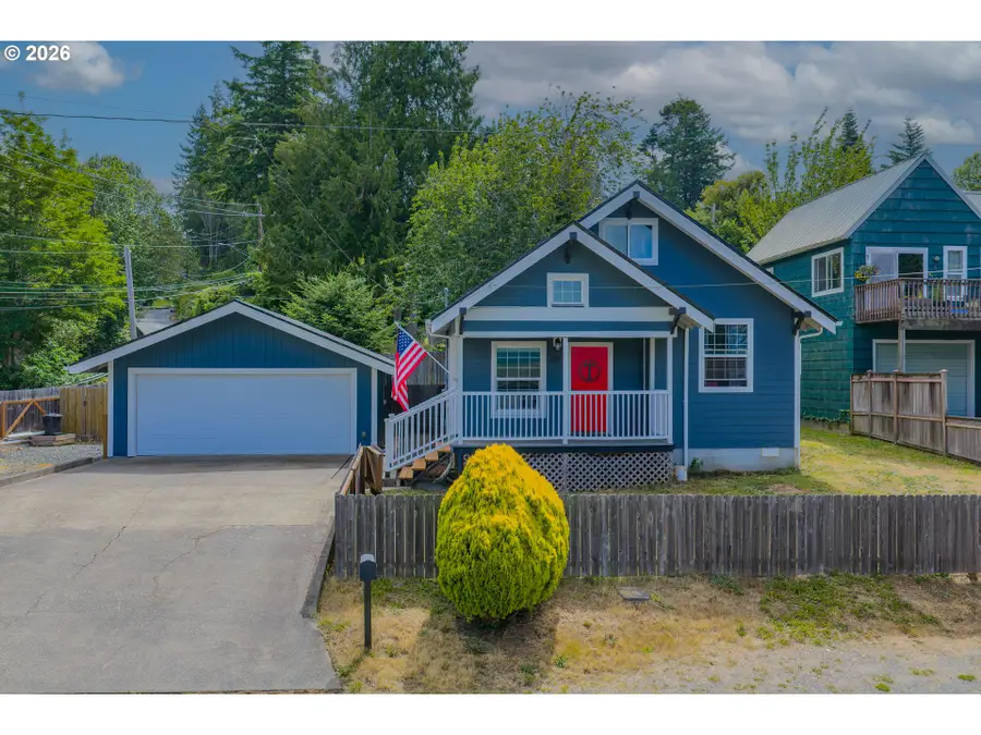 180 N Johnson St, Coquille, OR 97423 - #2