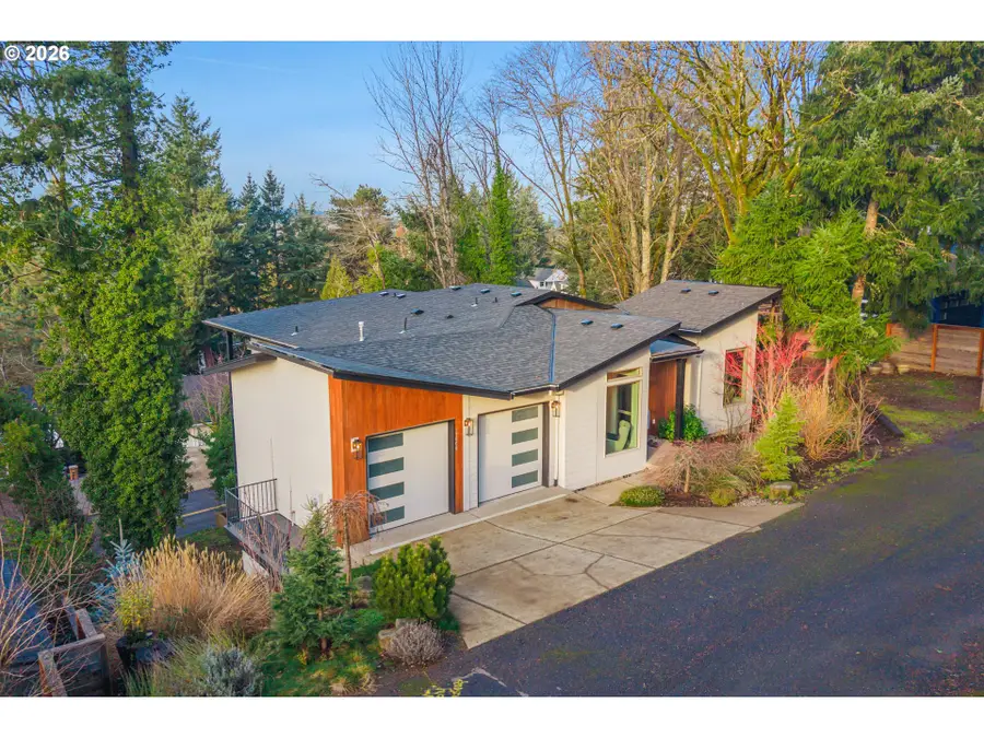 17808 Hillside Way, Lake Oswego, OR 97034 - Image #2