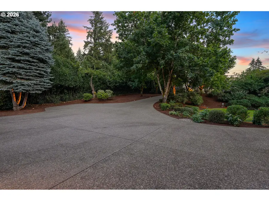 26500 SW Petes Mountain Rd, Northwest Clackamas, OR 97068 - #3