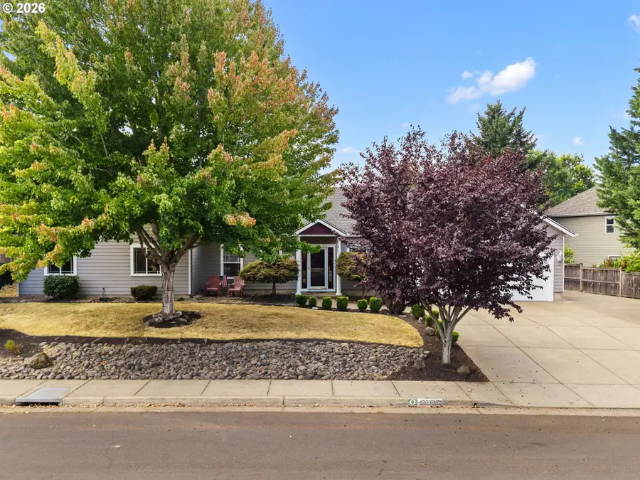 2210 NW Broadway St, Albany, OR 97321 - #2