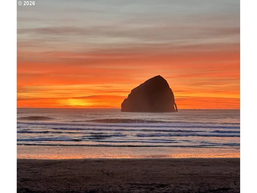 9500 Dory Pointe Loop #9500, Pacific City, OR 97135 - #3