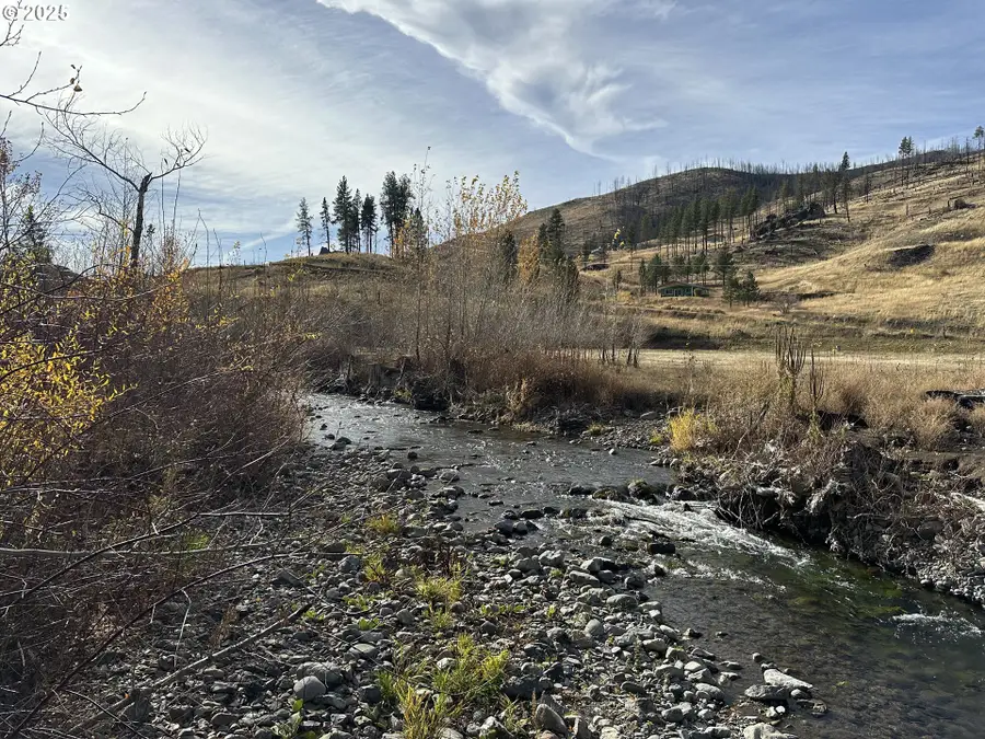 24826 S Hwy 395, Canyoncity, OR 97820 - Image #3