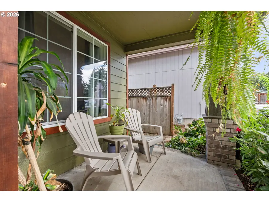 1880 Manihi Dr, Eugene, OR 97404 - #3