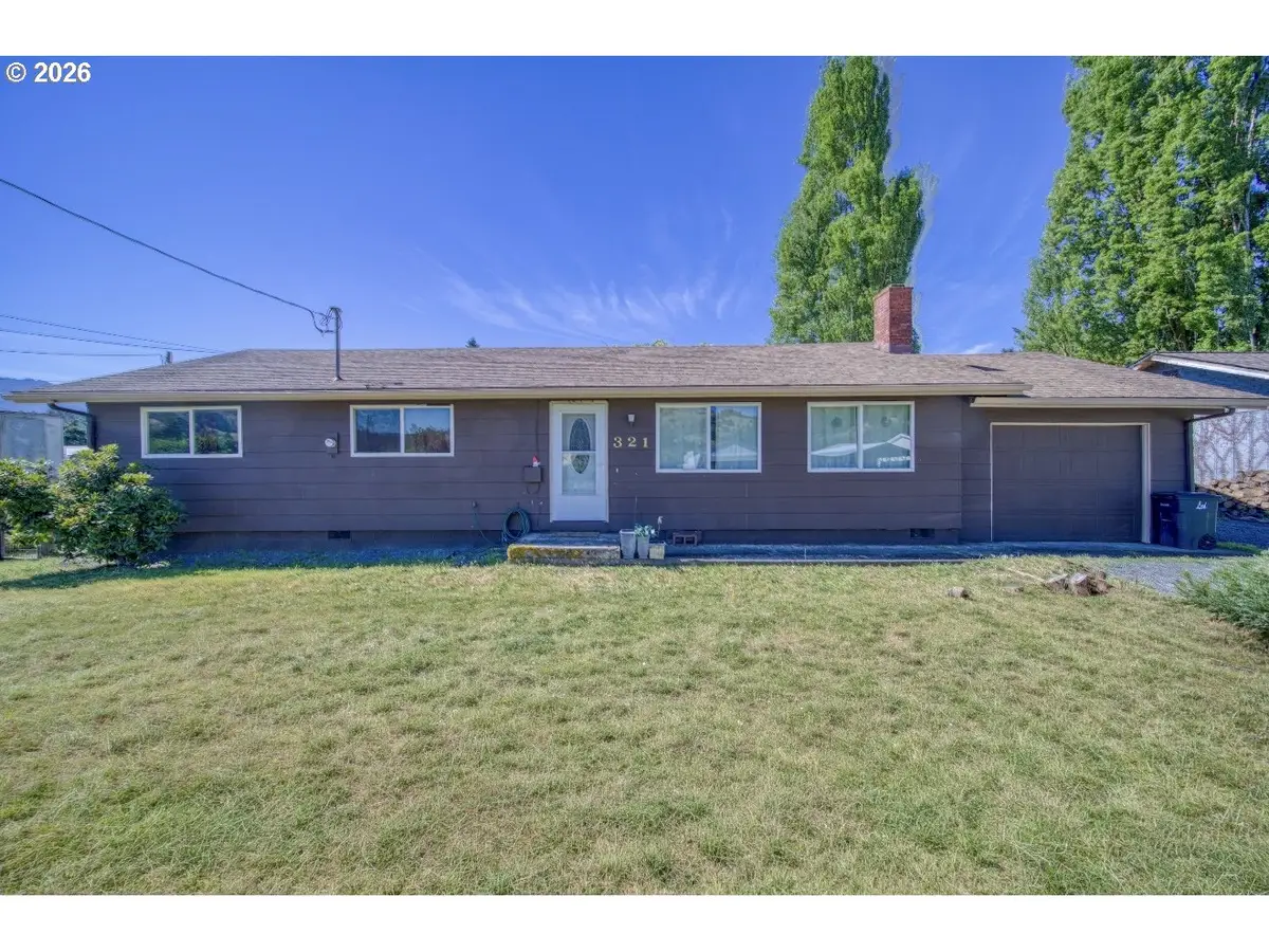 321 W Date St, Powers, OR 97466 - #1