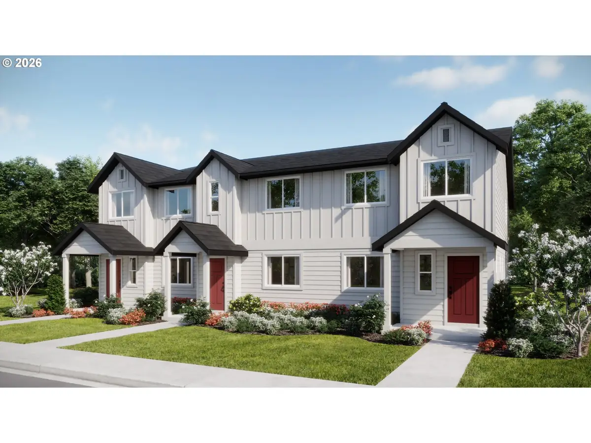 2284 Sawtelle Dr, Woodburn, OR 97071 - #1