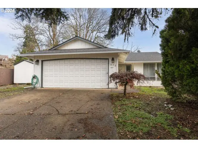 575 Collins Crest, Gladstone, OR 97027 - Image #1