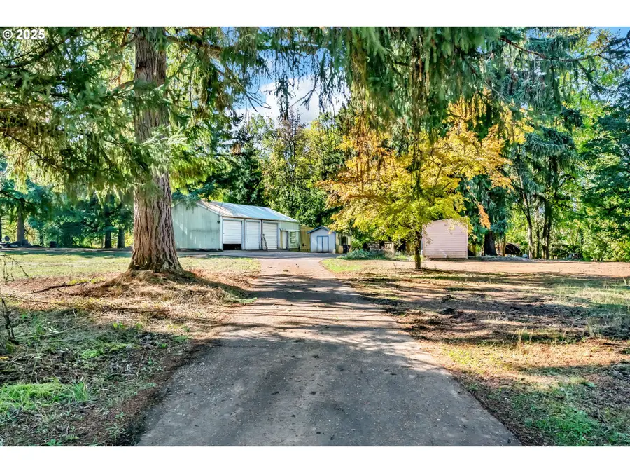 87206 Greenridge Dr, Veneta, OR 97487 - Image #2
