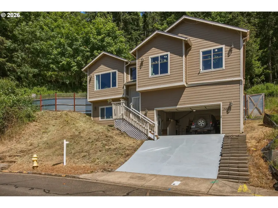 340 Kalapuya Way, Cottage Grove, OR 97424 - #2