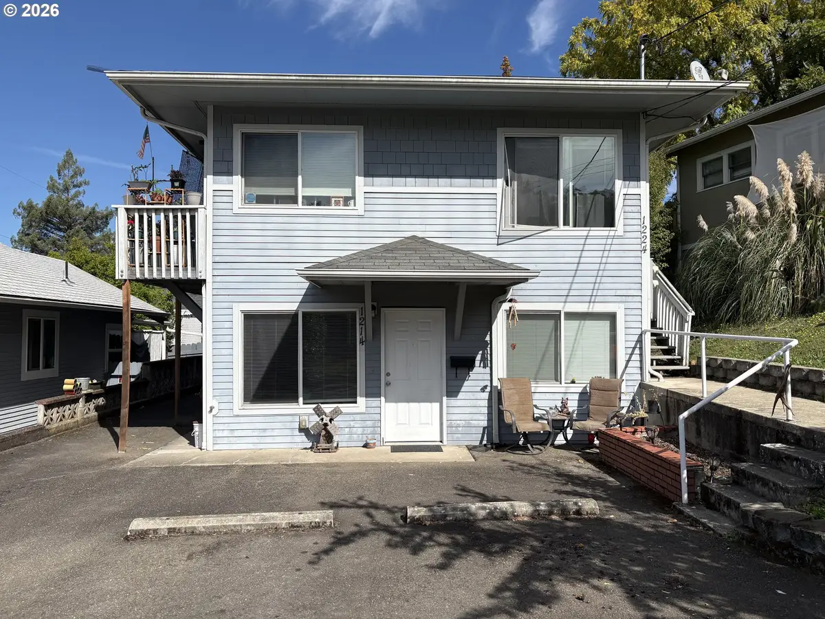 1214 SE Overlook Ave, Roseburg, OR 97470 - #1
