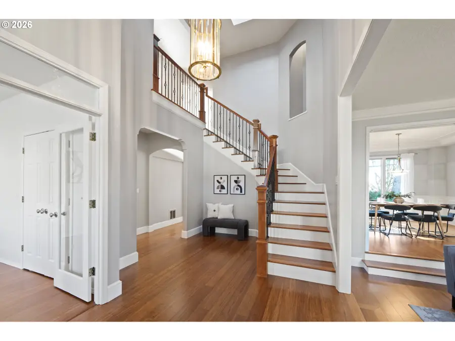 5834 Ridgetop Ct, Lake Oswego, OR 97035 - #3