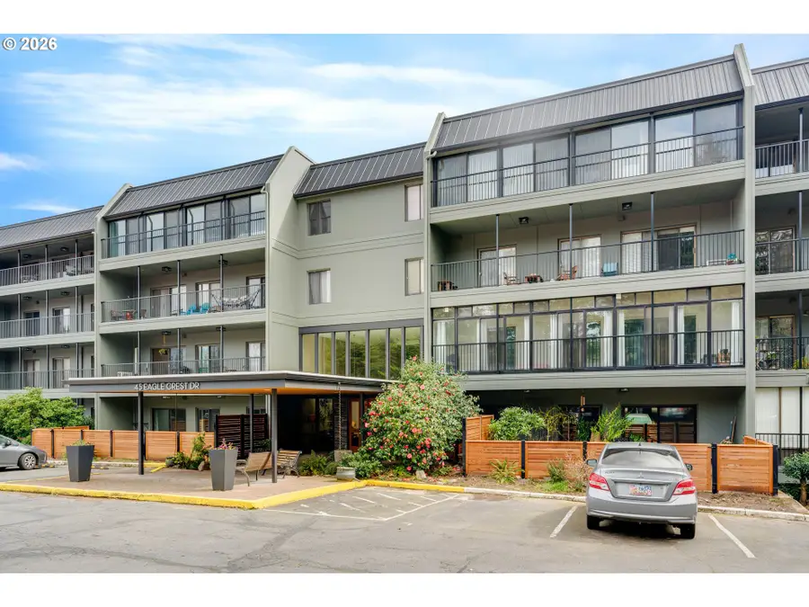45 Eagle Crest Dr #311, Lake Oswego, OR 97035 - #2