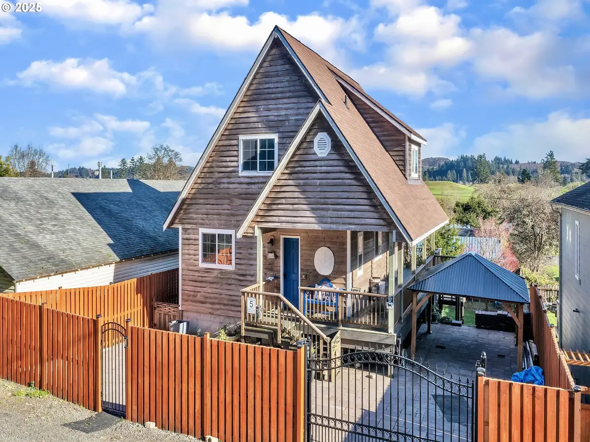 90589 Clark Rd, Warrenton, OR 97146 - #1