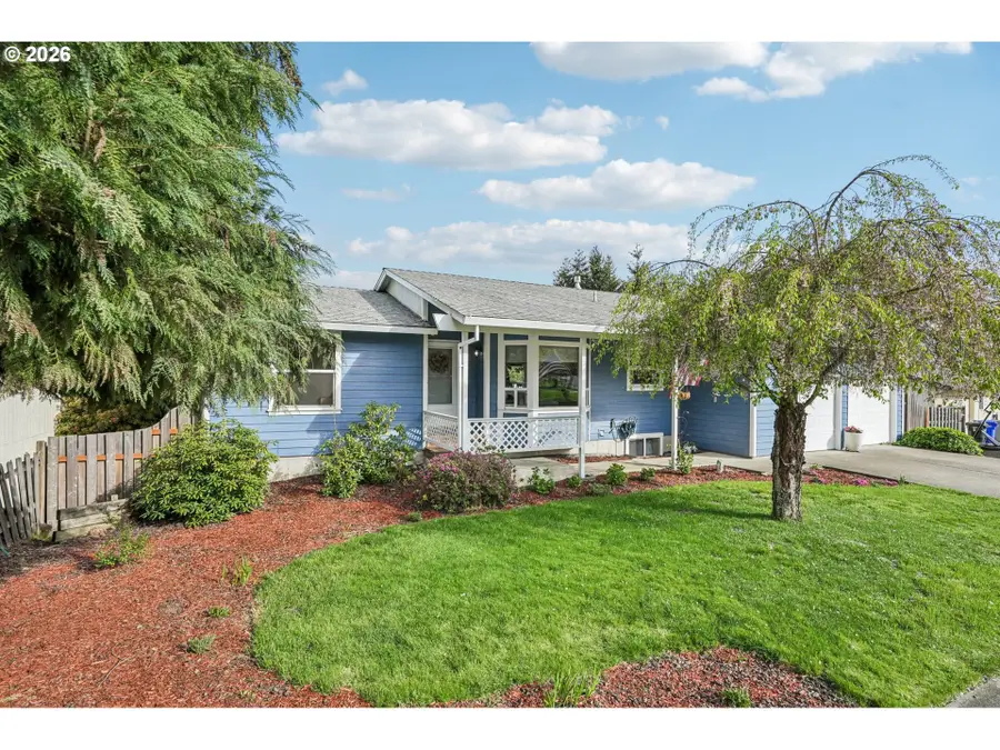 128 N 31st Ave, Cornelius, OR 97113 - #3