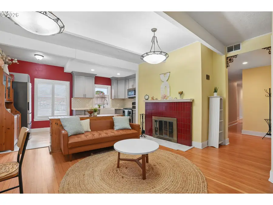2358 NW Lovejoy St, Portland, OR 97210 - #3