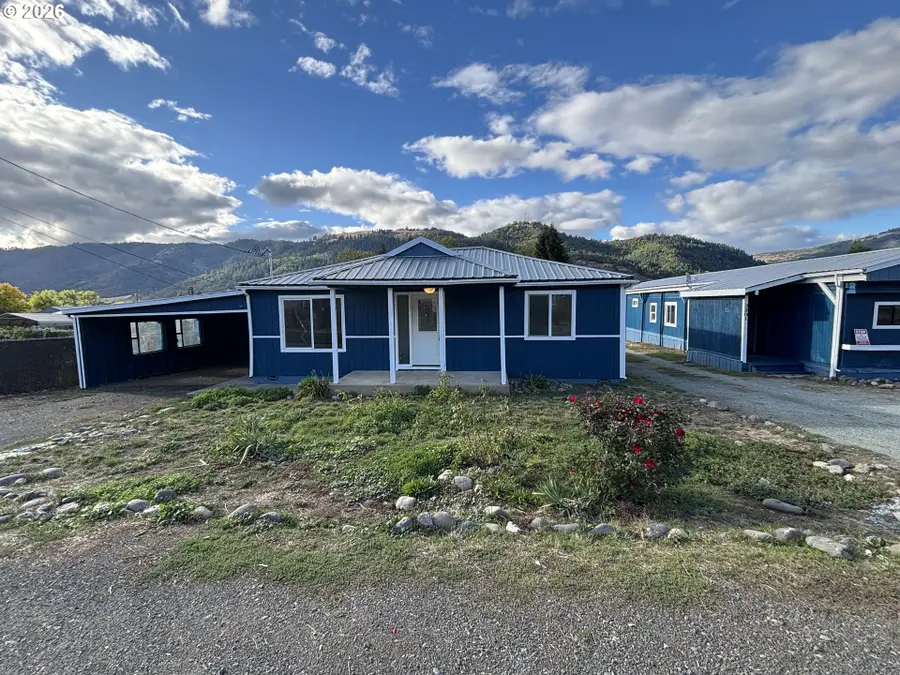 1021 Hill St, Tri City, OR 97457 - #2