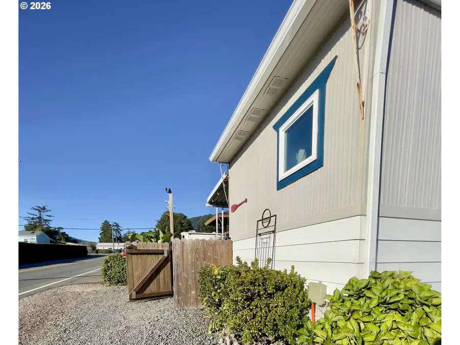 98090 W Benham Ln # 10, Brookings, OR 97415 - #3
