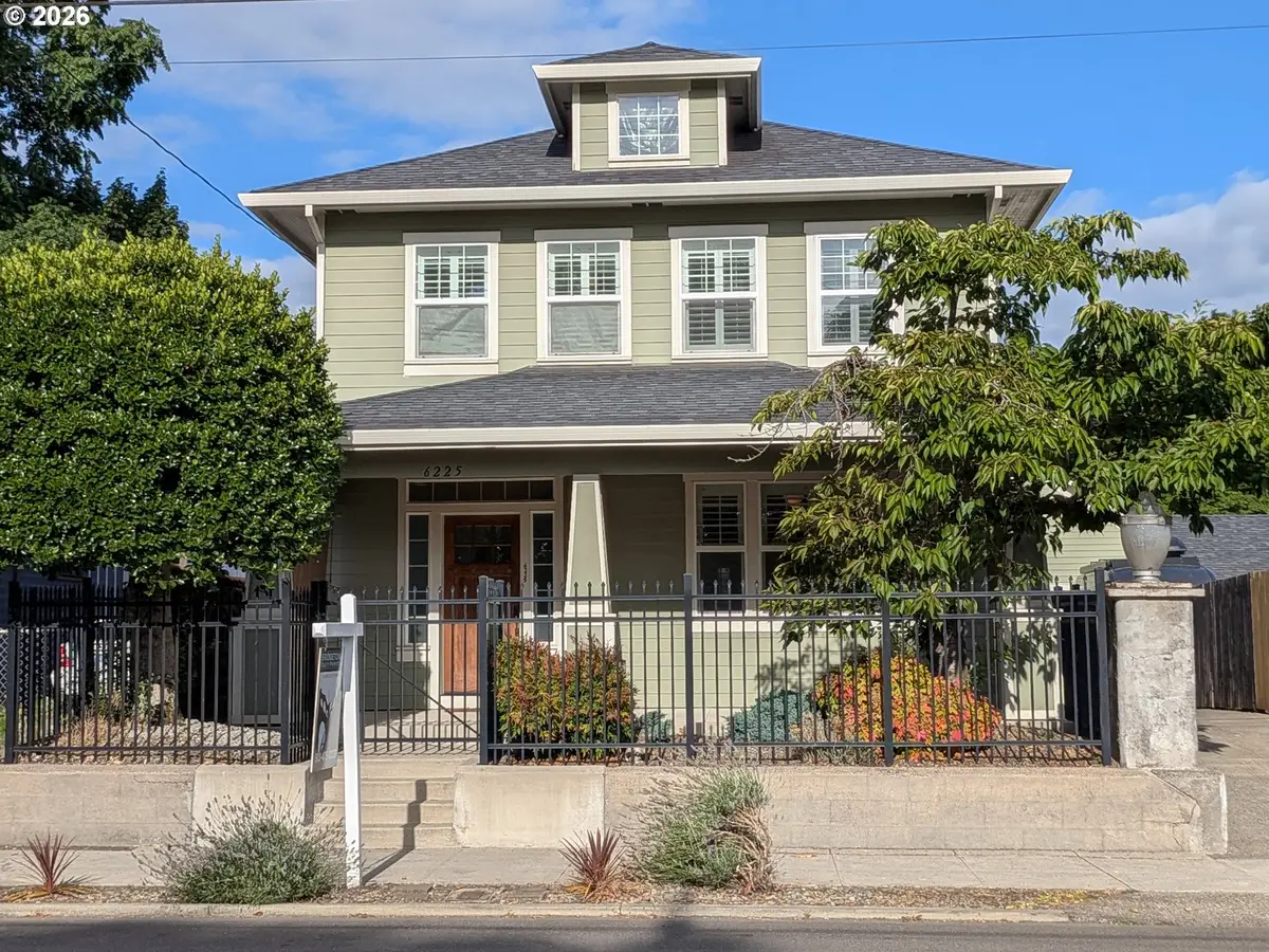 6225 N Greeley Ave, Portland, OR 97217 - #1