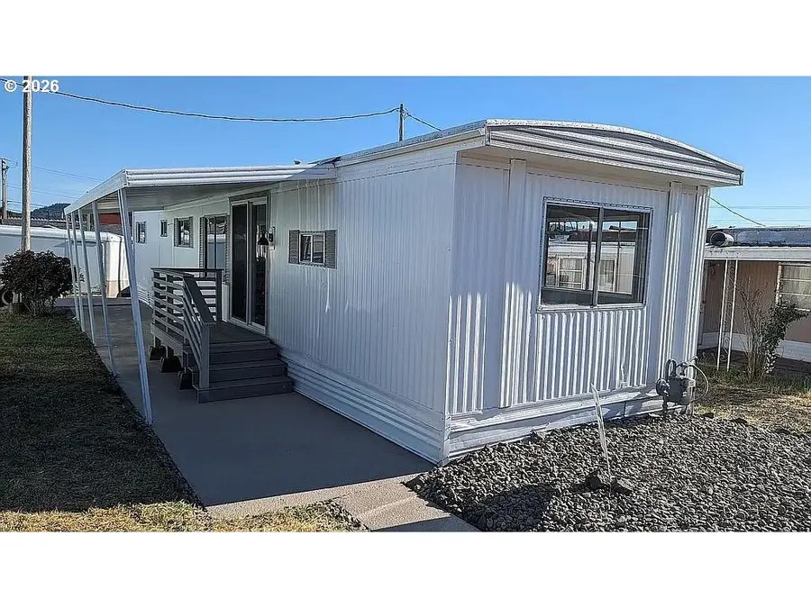 2071 NE Stephens St #D5, Roseburg, OR 97470 - #3